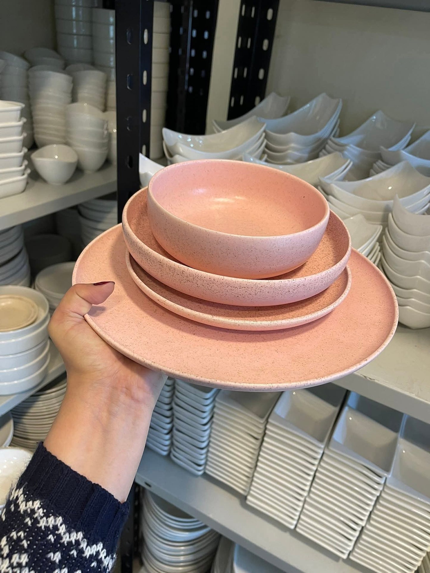 Pink matte-porcelain dinner set
