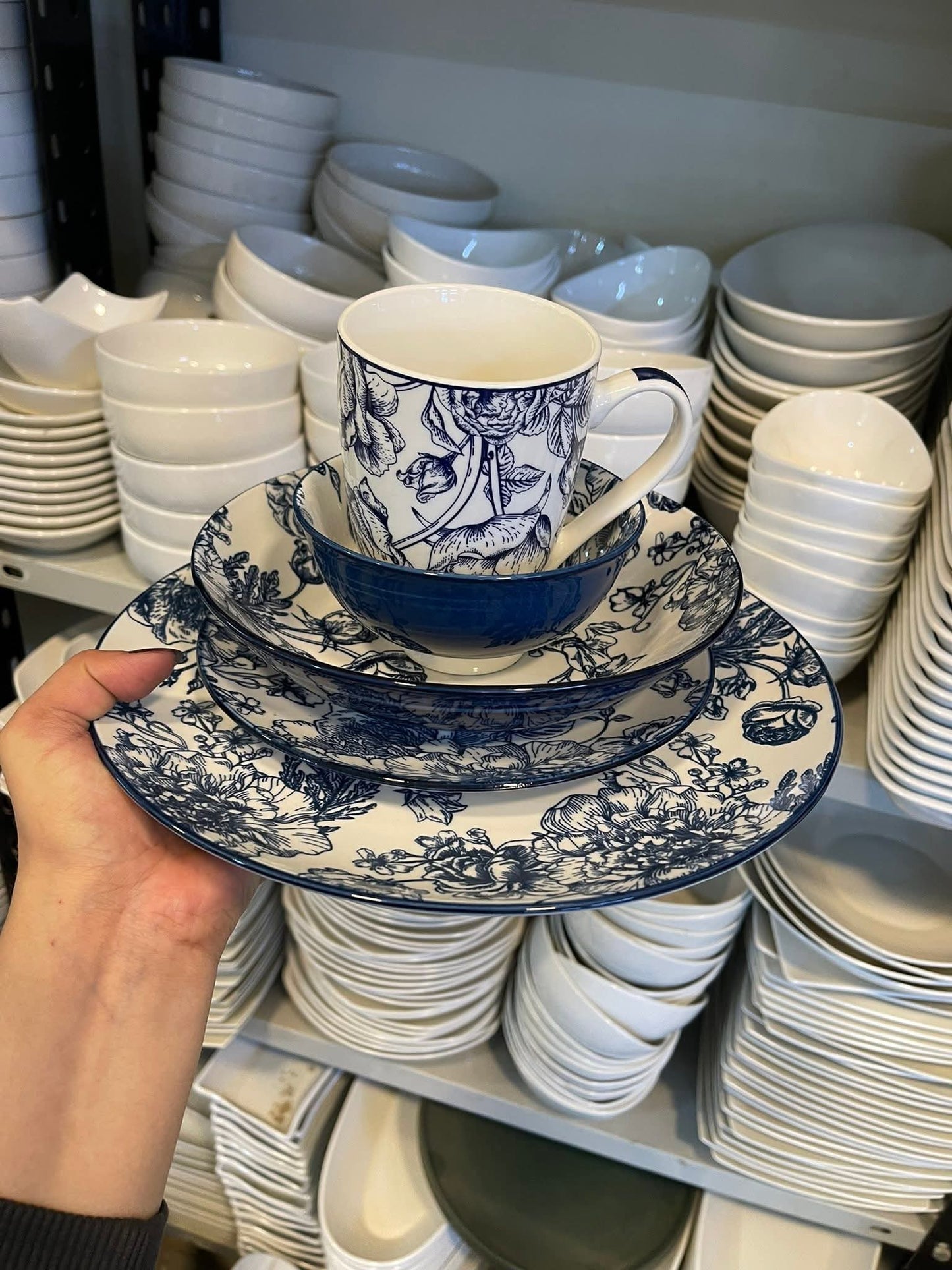 Gupan blue- porcelain  dinner set