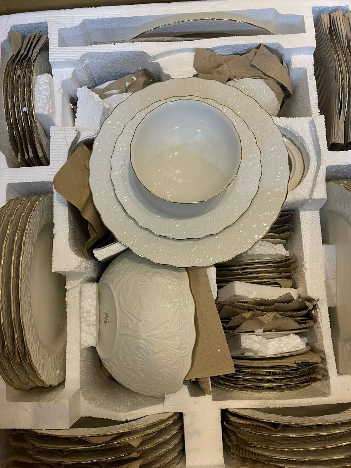 Rosen 68 pcs dinner set